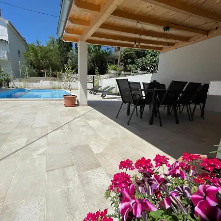 Maja Apartmán