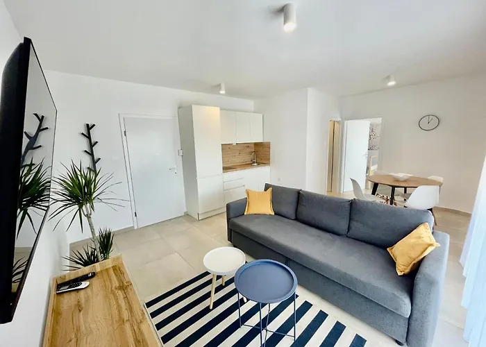 Maja Apartamento *